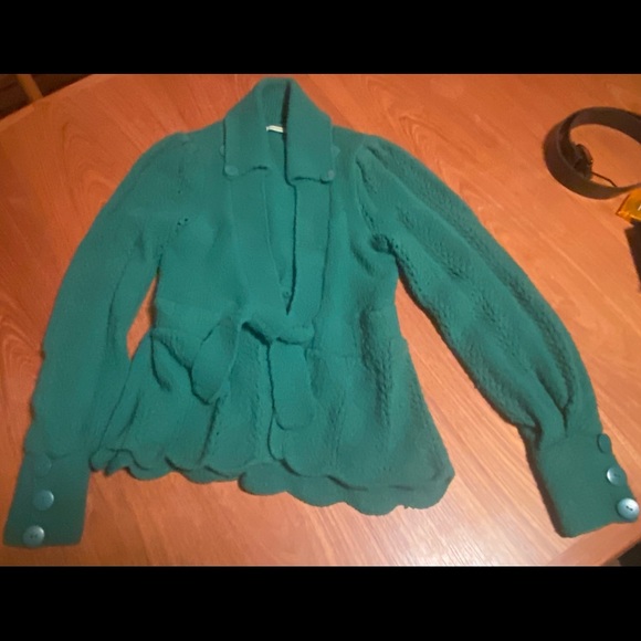 Unique sweater - Picture 2 of 3